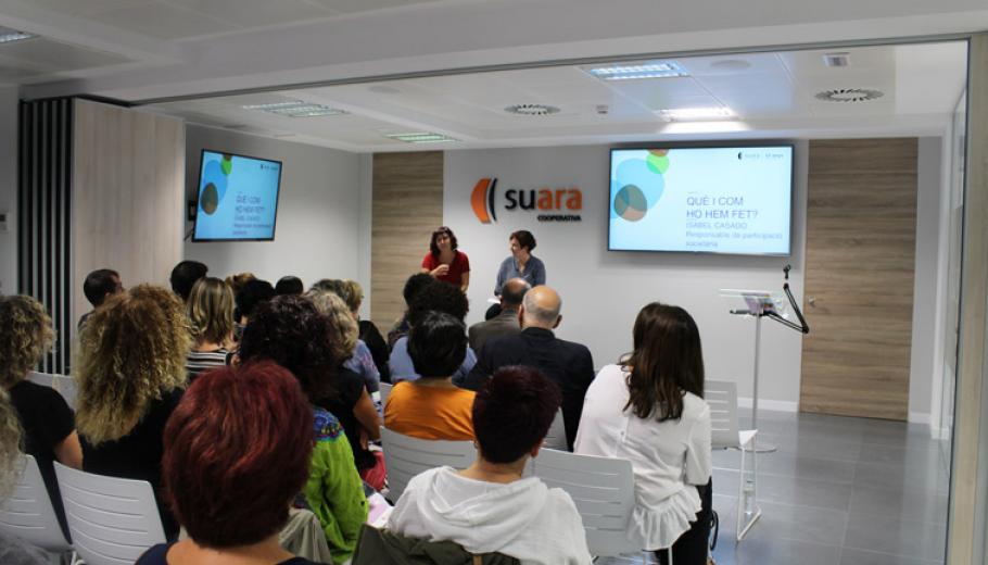 Moment during the presentation of the Guide to accompany people with cancer